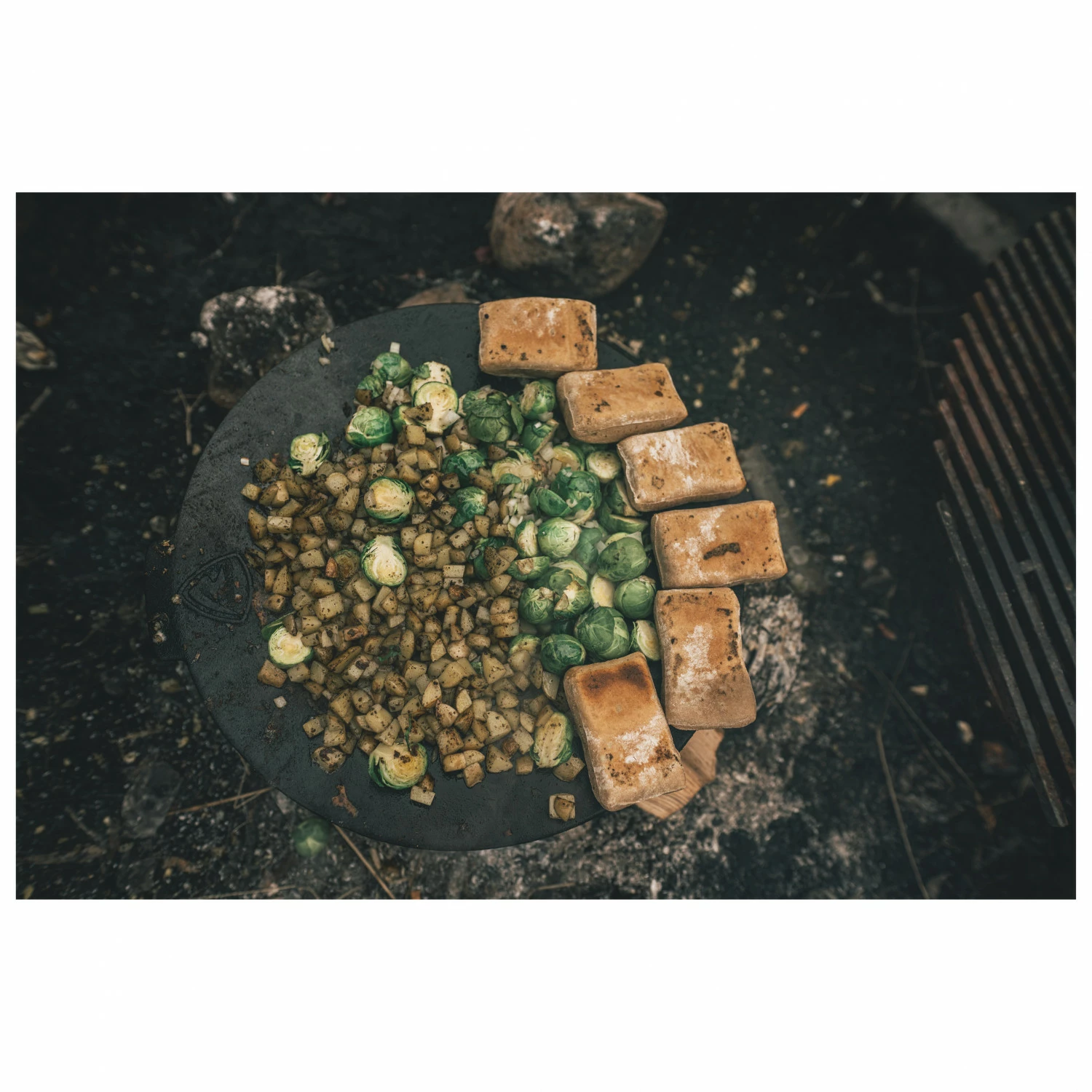 Robens Bighorn 3 Legged Pan - Skillet - Image 3