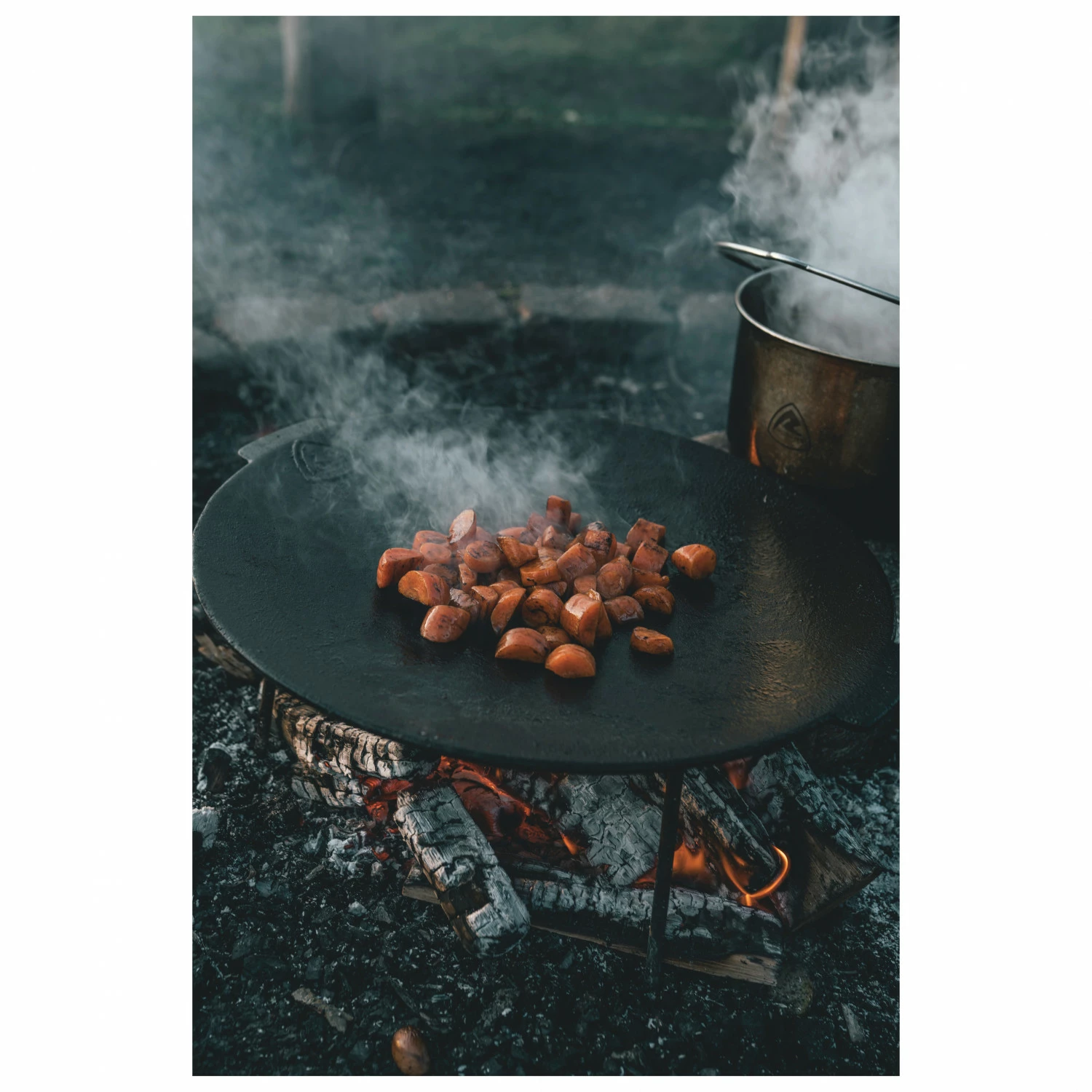 Robens Bighorn 3 Legged Pan - Skillet - Image 5