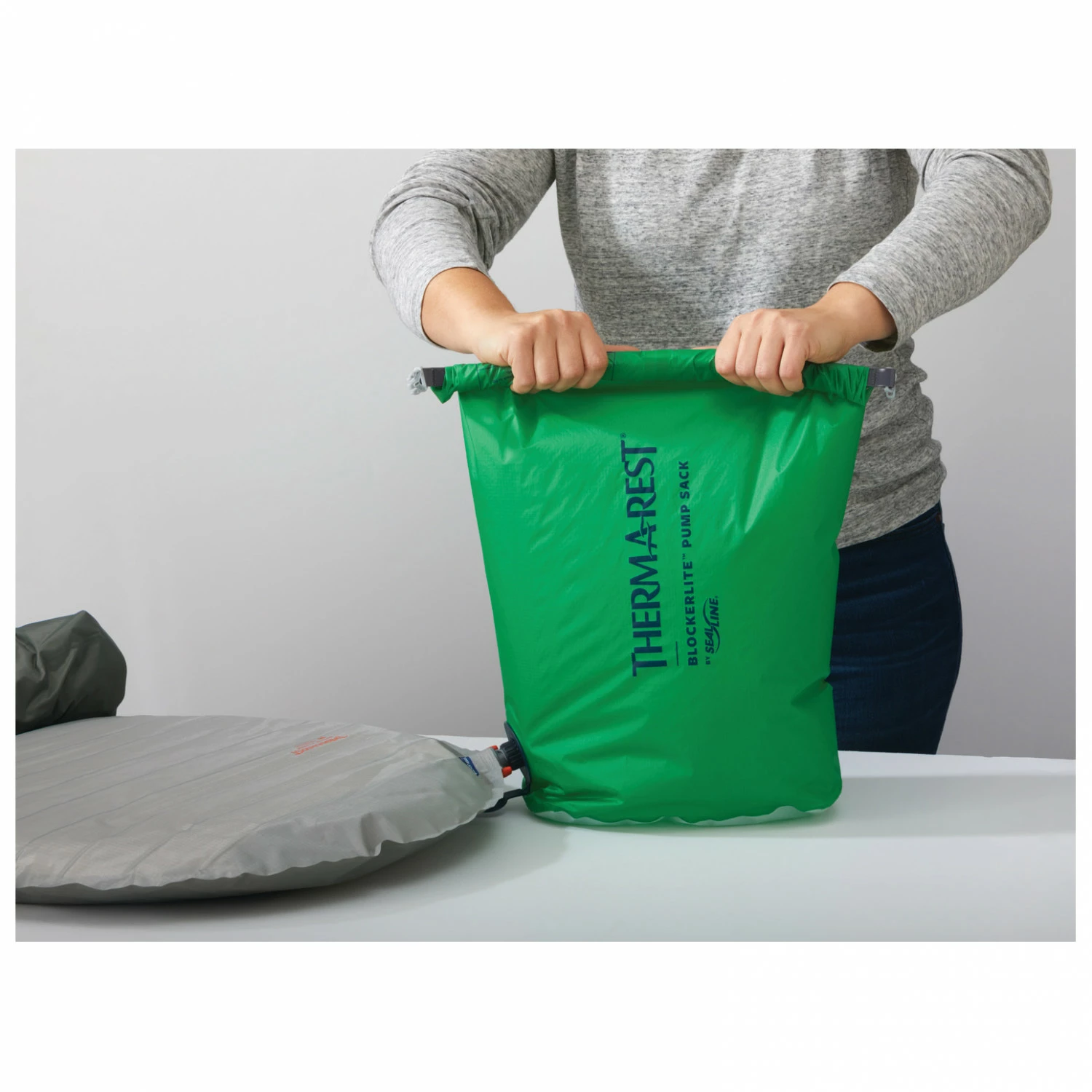 Therm-a-Rest BlockerLite Pump Sack - Stuff Sack - Image 3